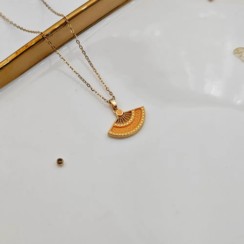 Stainless Steel Vintage Kolye