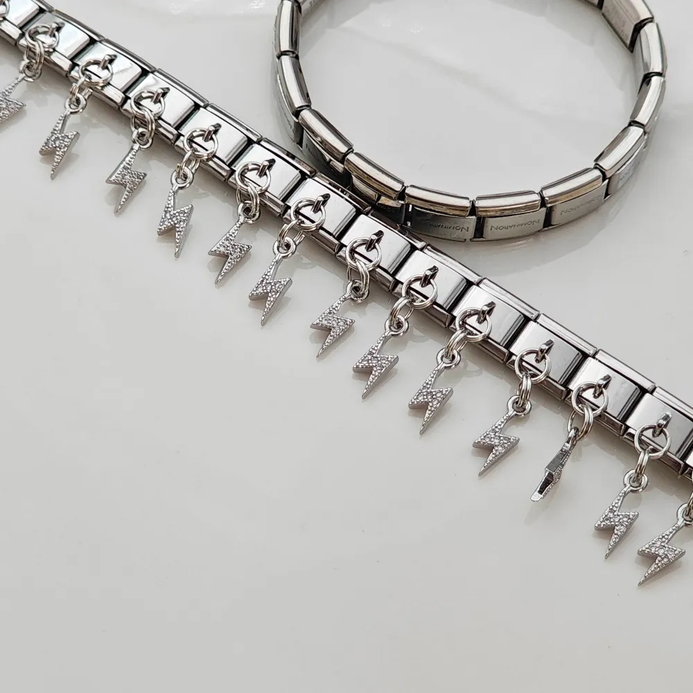 Stainless Steel Nomi Charm Şimşek