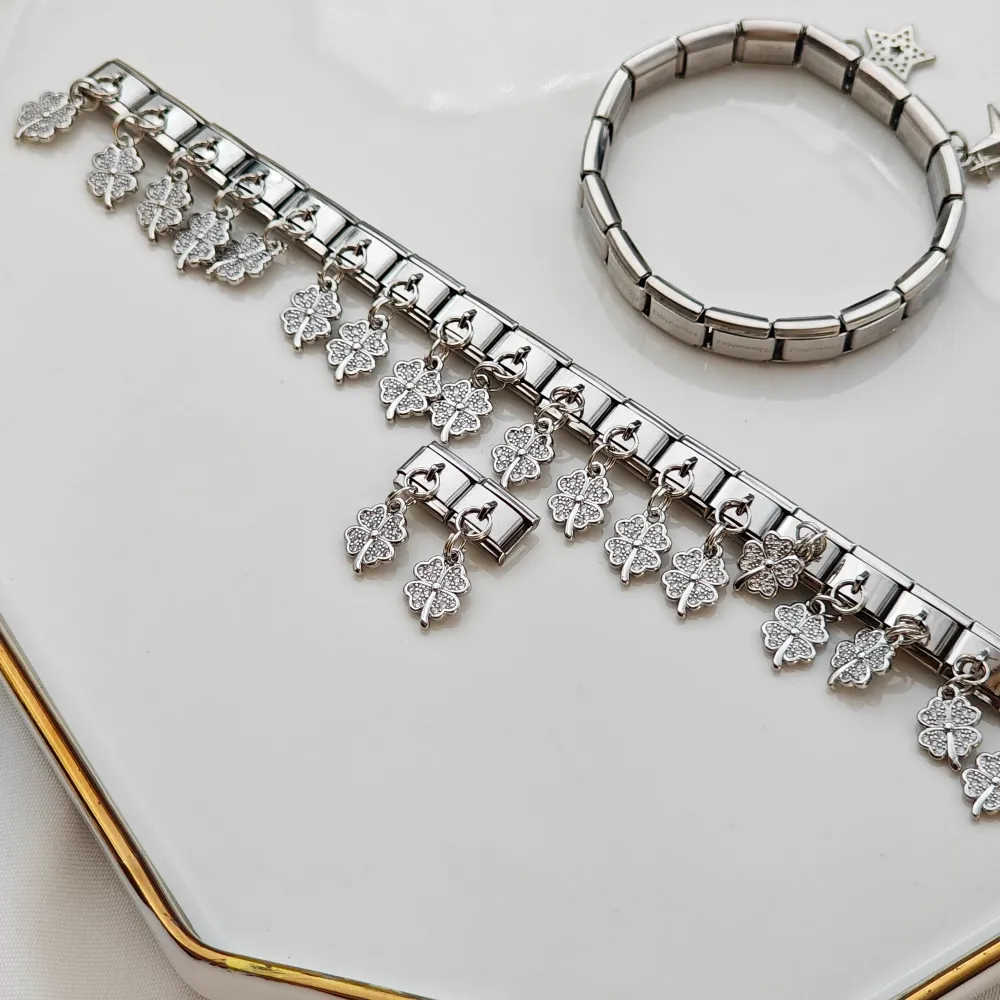 Stainless Steel Nomi Charm Yonca