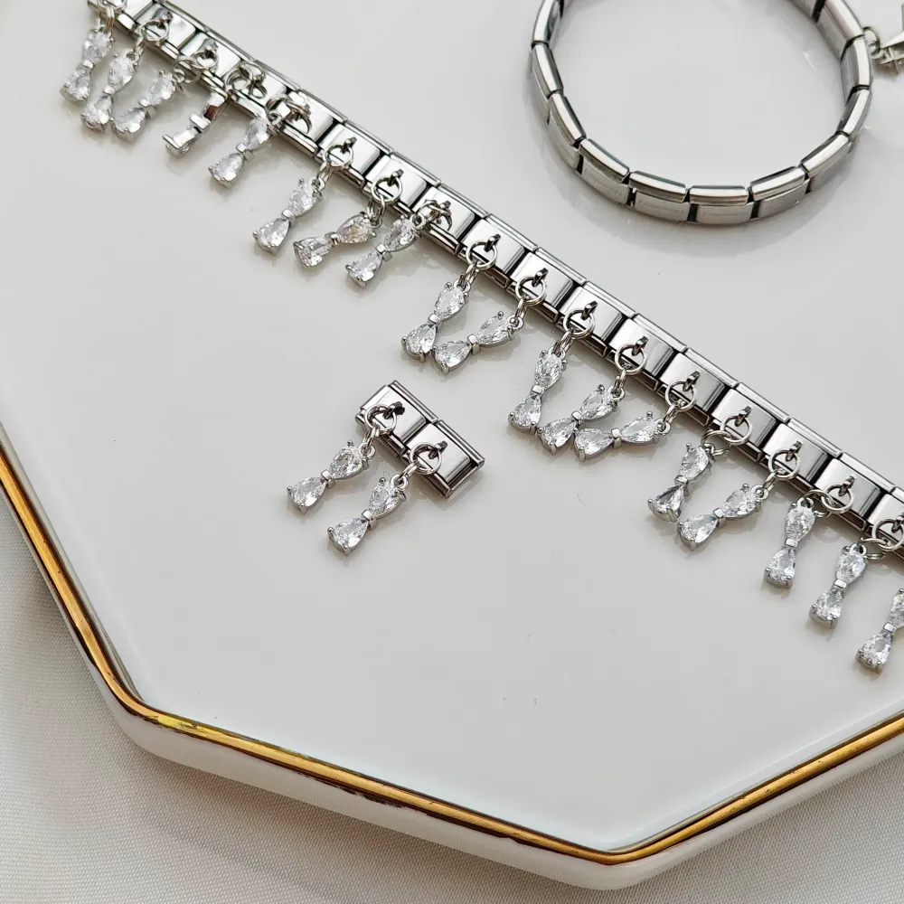 Stainless Steel Nomi Charm Taşlı