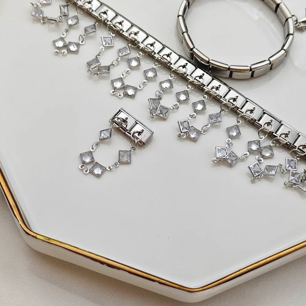 Stainless Steel Nomi Charm 2’li Taşlı