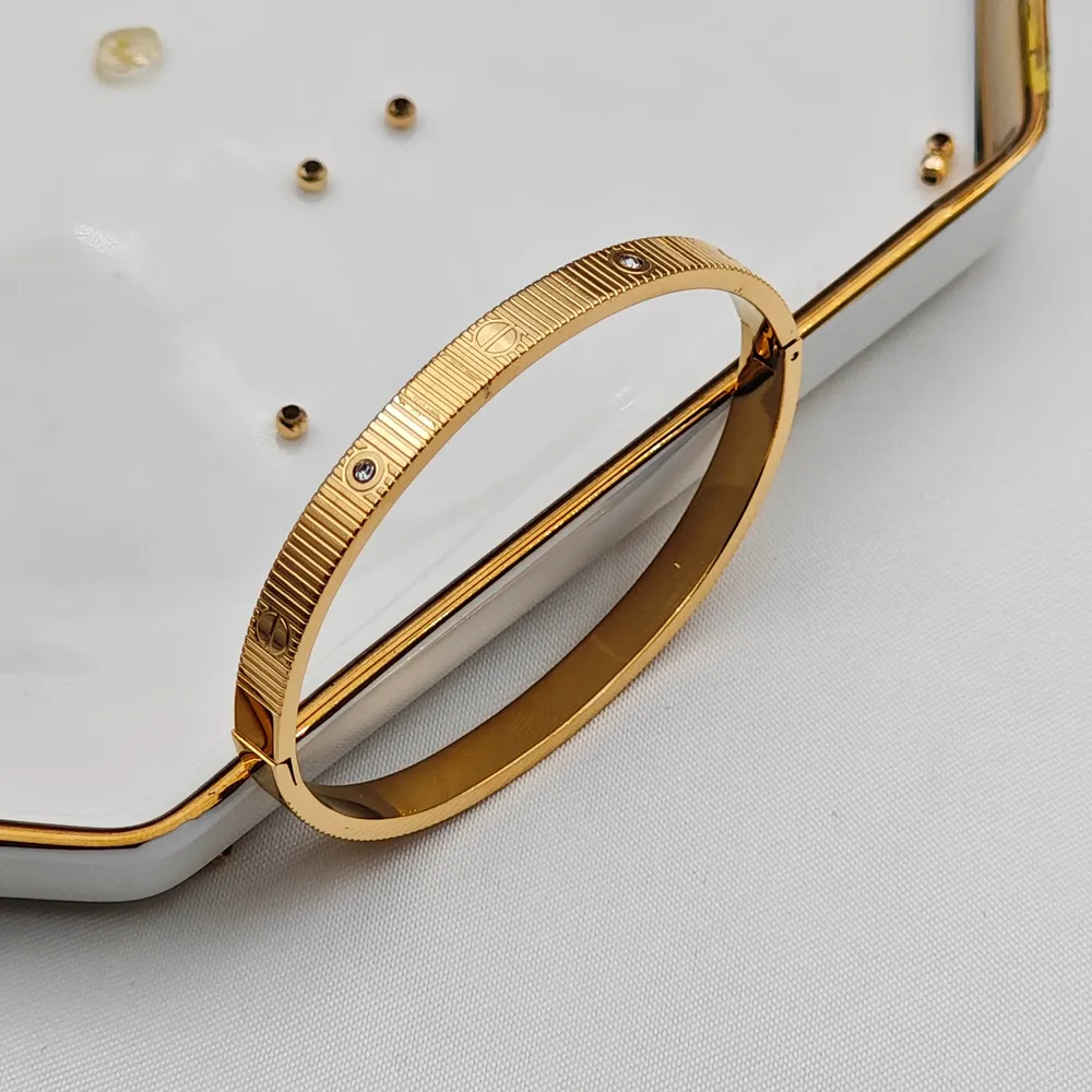 Stainless Steel C.Tier Kelepçe New! - 2