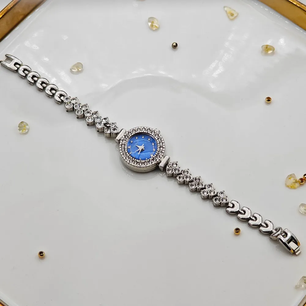 Luxy Metal Taşlı Bayan Saati Mavi