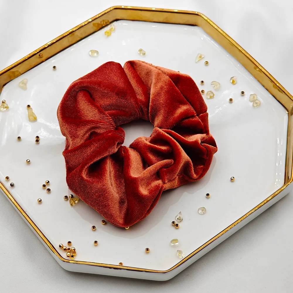 Lastikli Bayan Tokası