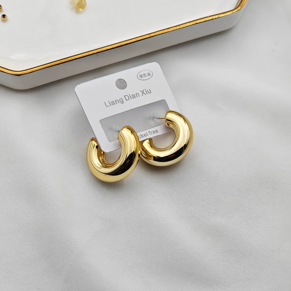 CCB Kaplama Garantili Hafif Modern Tasarım Küpe